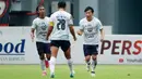 <p>Pemain Rans Nusantara FC, Mitsuru Maruoka (kanan) melakukan selebrasi setelah mencetak gol ke gawang Persija Jakarta pada laga BRI Liga 1 di Stadion Patriot Candrabhaga, Bekasi, Jumat (3/2/2023). (Bola.com/M Iqbal Ichsan)</p>