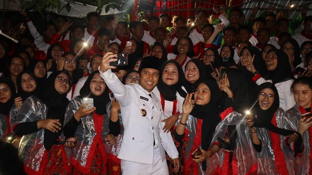 Keseruaan Emil Dardak Rayakan Ulang Tahun Kemerdekaan Ke-74