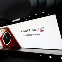 HUAWEI Mate X7 hadir di Indonesia sebagai smartphone foldable premium dengan desain ultra tipis, durabilitas tinggi, dan kamera unggulan untuk mendukung mobilitas profesional modern. [Dok/HUAWEI].