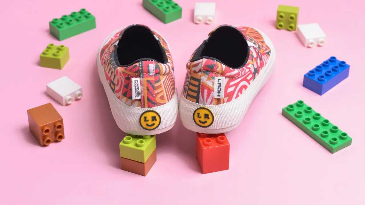 Sepatu slip-on