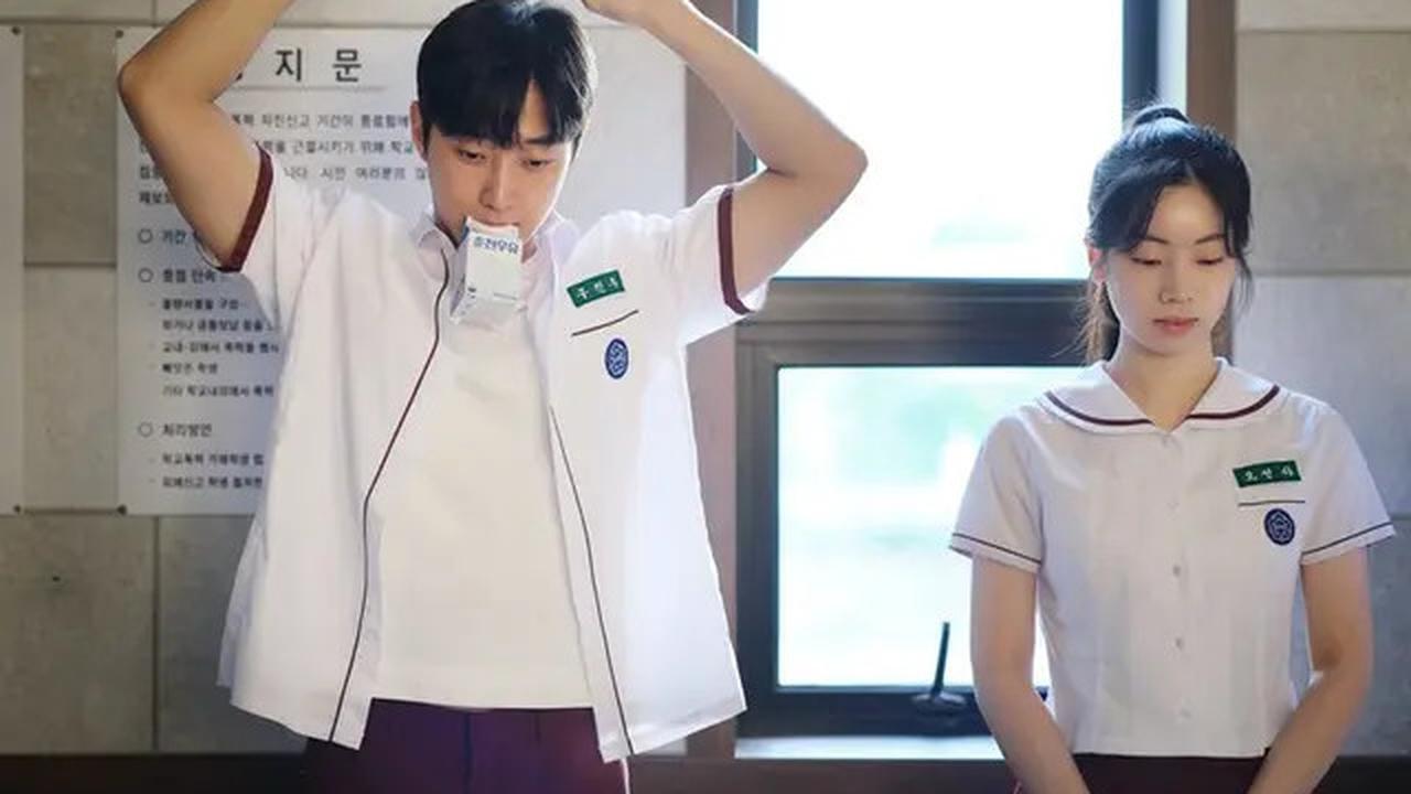 Maudy Ayunda Isi Soundtrack Film Korea You Are The Apple of My Eye, Dibintangi Dahyun Twice - Jung Jinyoung