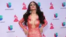 Model Jessica Cediel saat menghadiri acara Latin Grammy Awards ke 16 di Las Vegas, Nevada, Kamis (19/11). (AFP PHOTO / CHRIS FARINA)