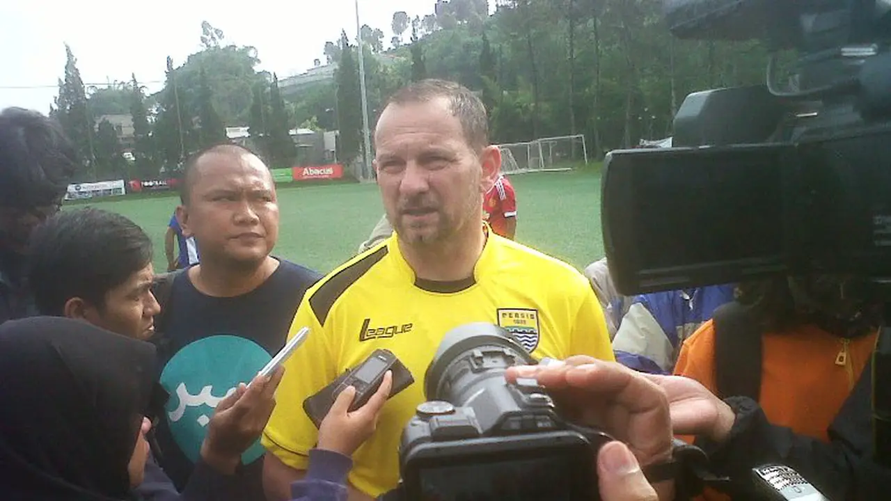 Dejan Antonic persib bandung