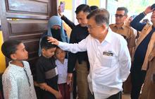 Jusuf Kalla Tinjau Pemulihan Pascabencana di Aceh Utara: Proses Rehabilitasi Dimulai dari Pembersihan Lingkungan