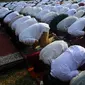 Sholat Istisqa ini dimulai pada pukul 07.00 – 07.45 WIB. (merdeka.com/ Arie Basuki)