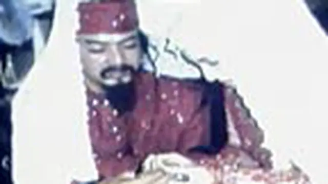 Keluarga Benazir Angkat Bicara