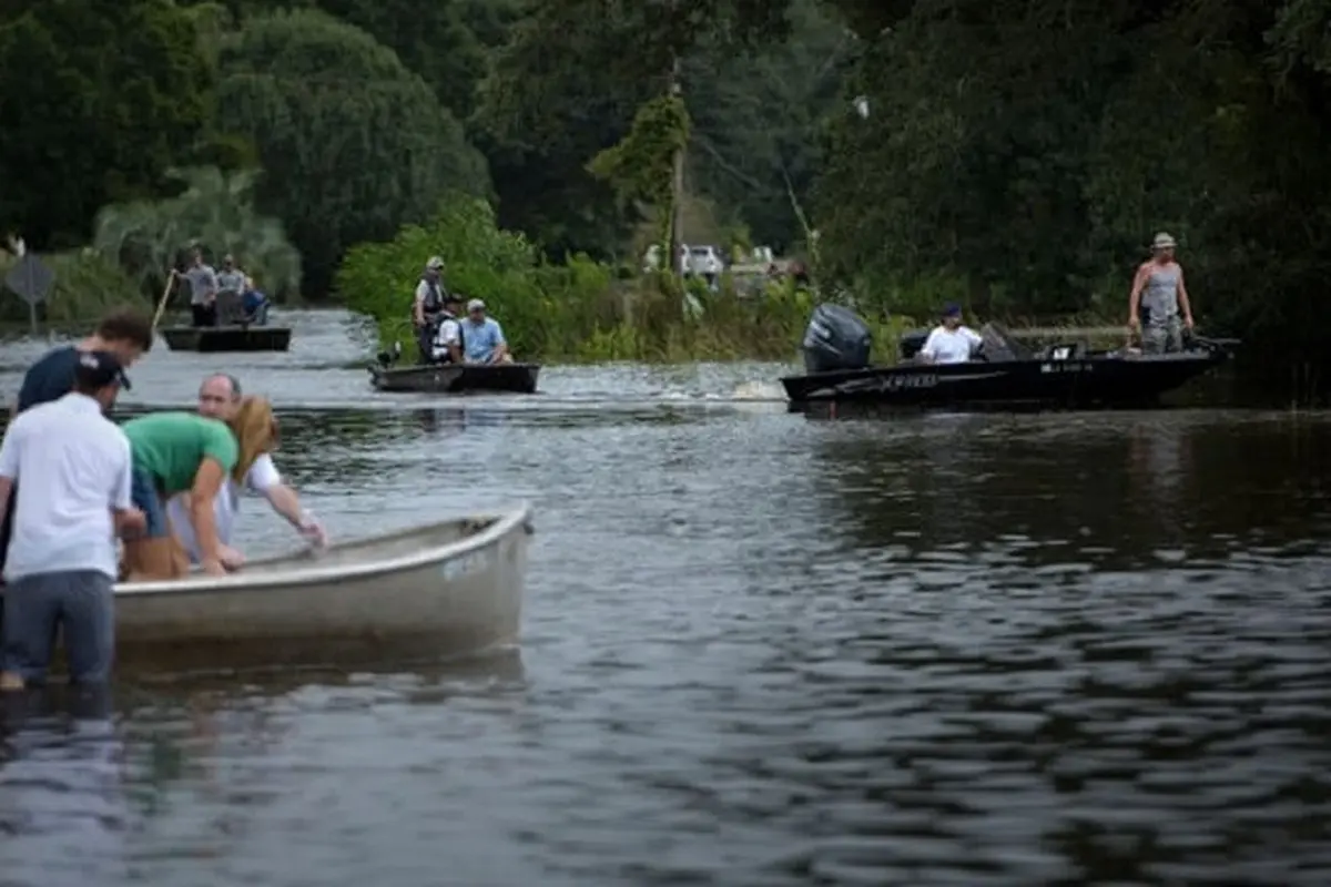Banjir di Louisiana sapu rumah Tony Perkins (AFP)