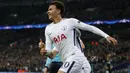 Pemain andalan Tottenham, Dele Alli dikabarkan tengah mendapat perhatian dari Real Madrid seiring penampilan memuaku bersama timnya. (AP/Frank Augstein)