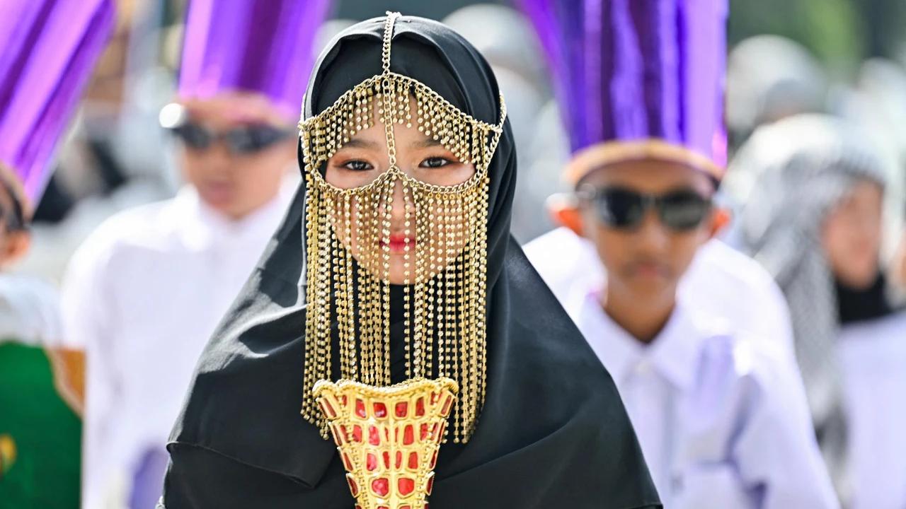 FOTO: Ribuan Siswa Semarakkan Pawai Tahun Baru Islam di Banda Aceh