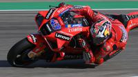 Pembalap Ducati, Jack Miller saat beraksi di FP2 MotoGP Aragon (AFP)