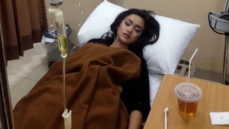 Kelelahan Syuting, Cita Citata Dilarikan ke Rumah Sakit