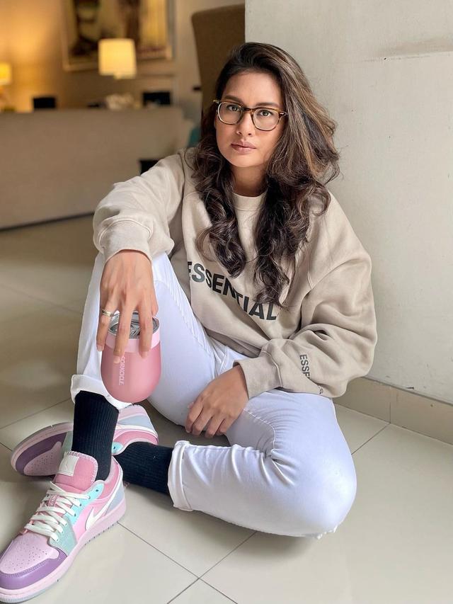 Raihaanun Pemain Series Gelas Kaca