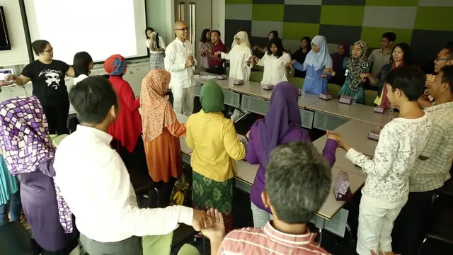 Tetap Fokus di Era yang Berisik 
