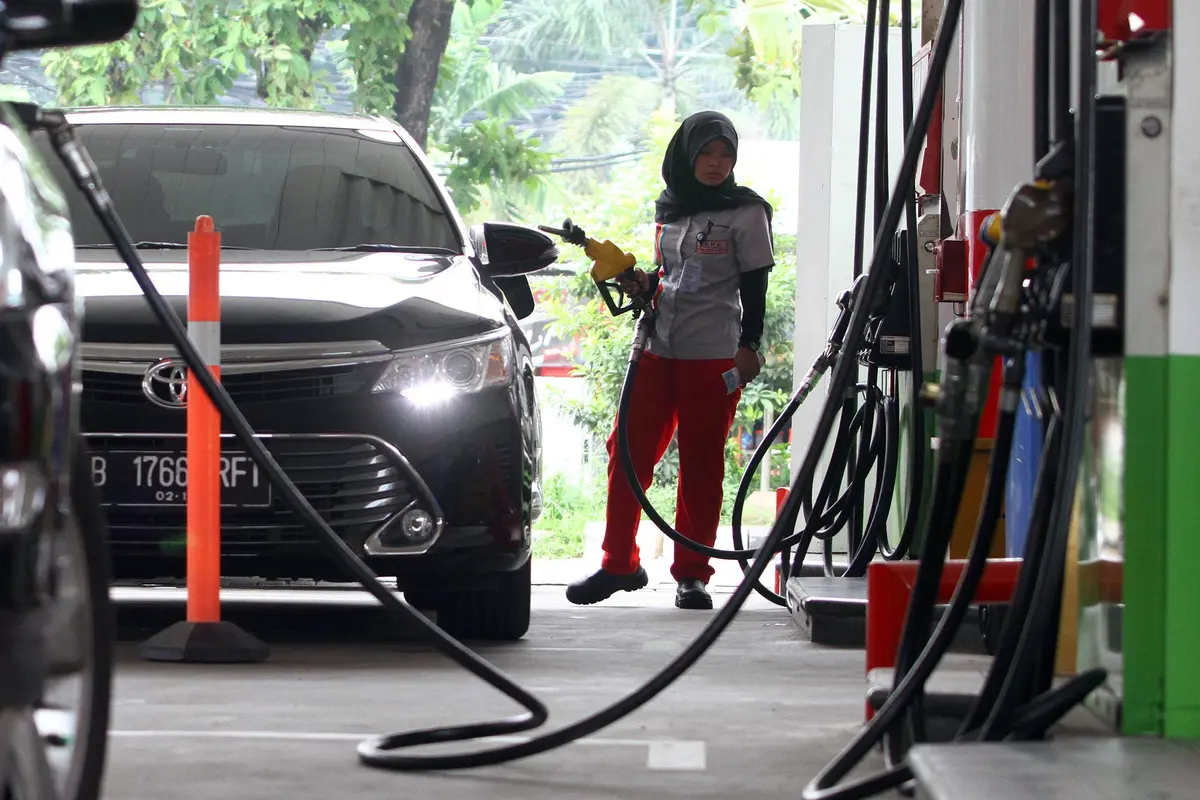 20160315-Hore, Harga BBM Pertamina Turun Rp 200 Per Liter-Jakarta