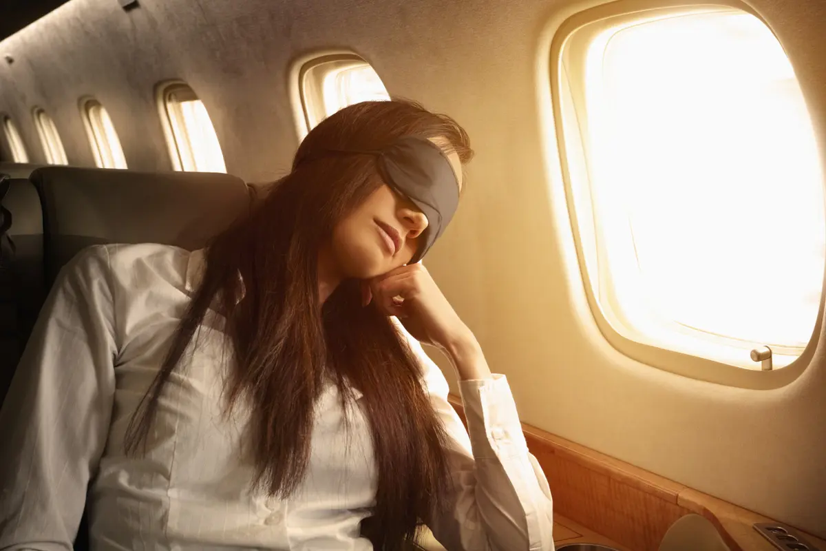 Tidur Saat Pesawat Lepas Landas Ternyata Berbahaya, Ini Alasannya