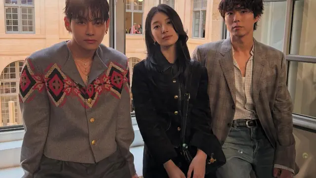 Bae Suzy Selama di Paris Hadir Fashion Show Celine. [@skuukzky]