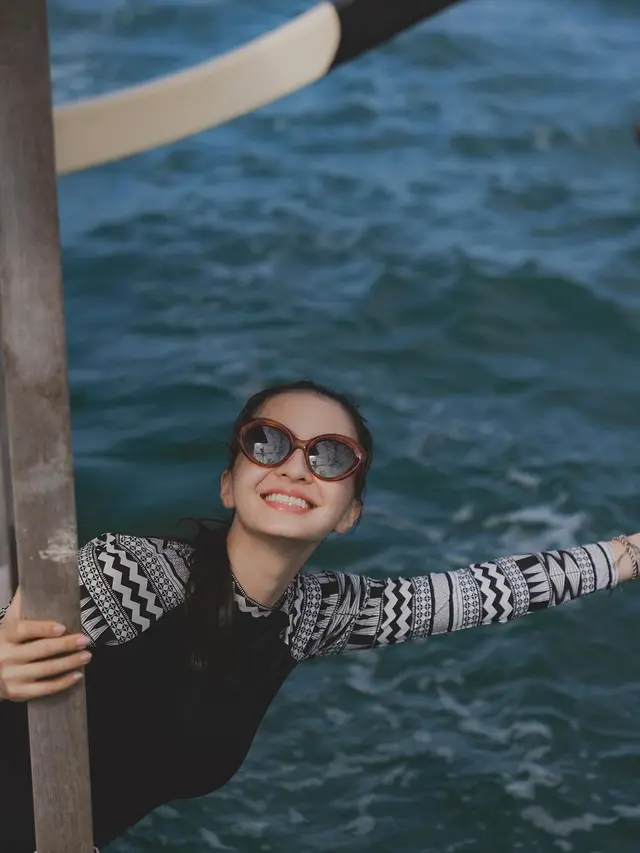 Raline Shah Liburan di Sumba