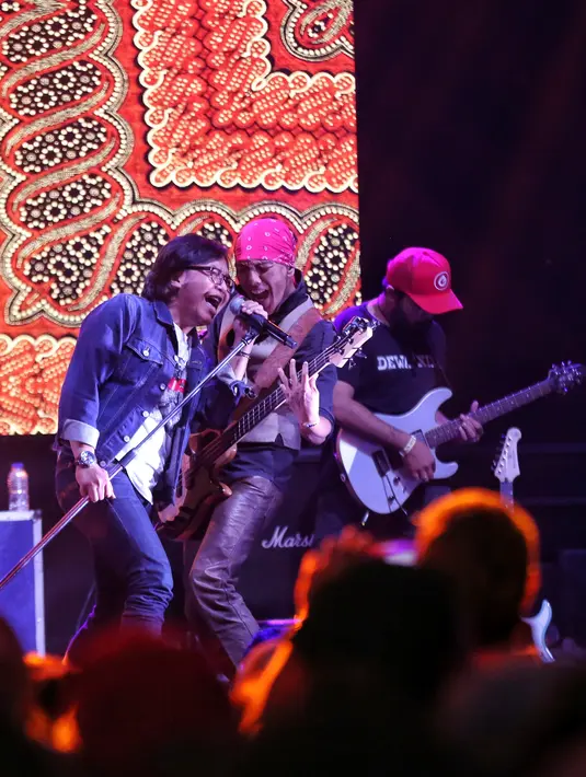 Dewa 19-Festival Mesin Waktu 2019 (Adrian Putra/Fimela.com)