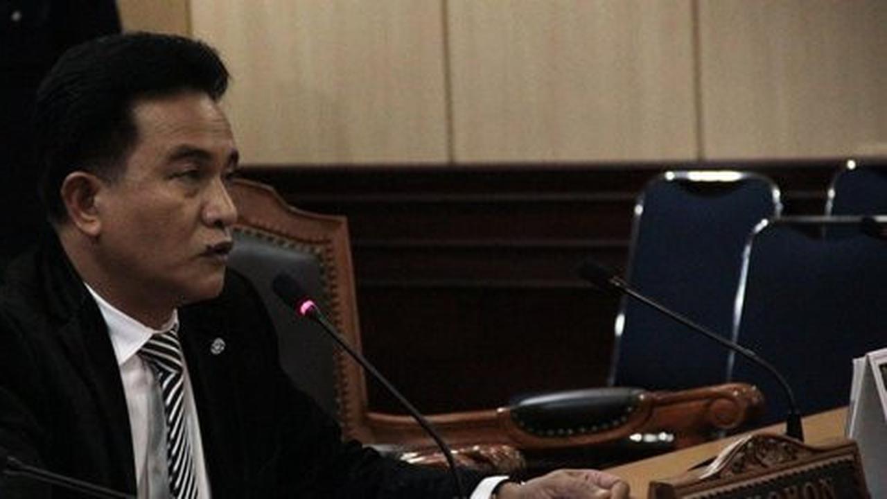 Yusril kritik Jokowi: Jangan jadi presiden kalau datang bagiin beras