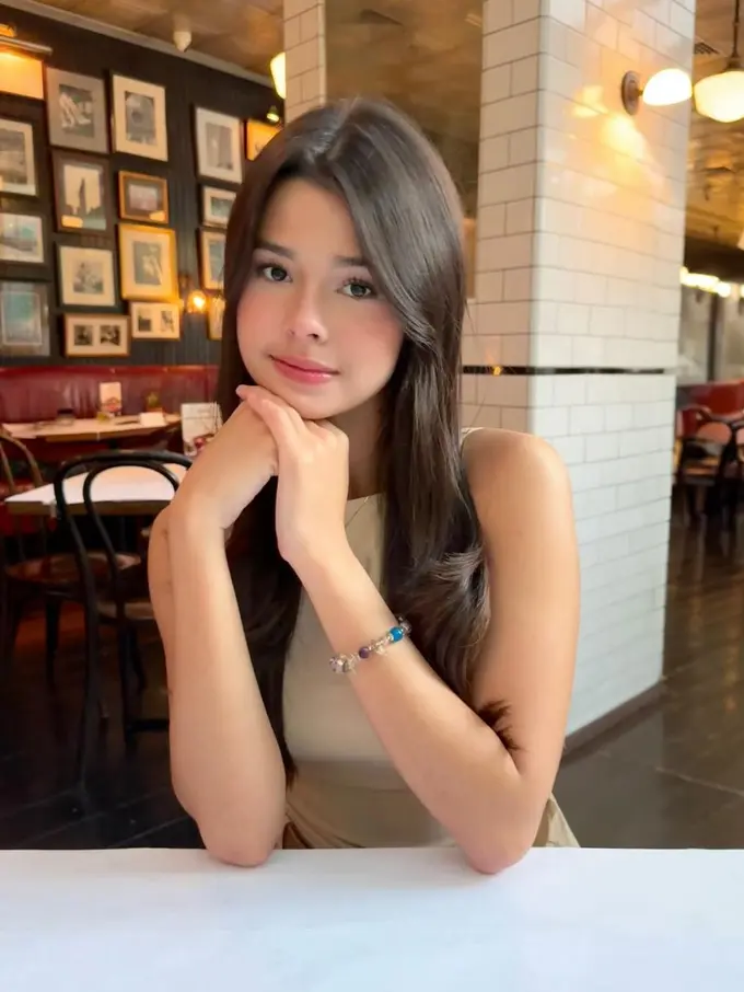 Maria Theodore (Instagram/mariatheodoree)