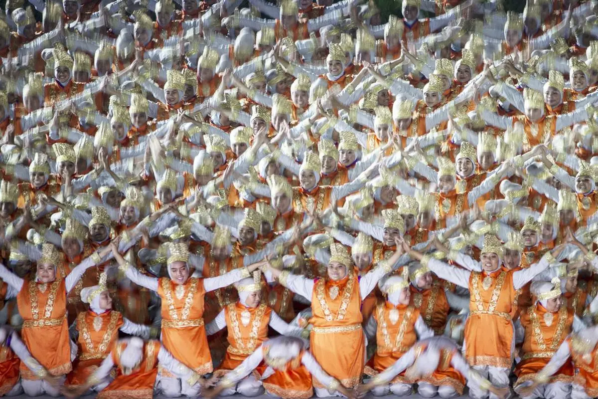 [Bintang] Bukan Tari Saman, Ini Tari Ratoh Jaroe yang Ada di Pembukaan Asian Games 2018