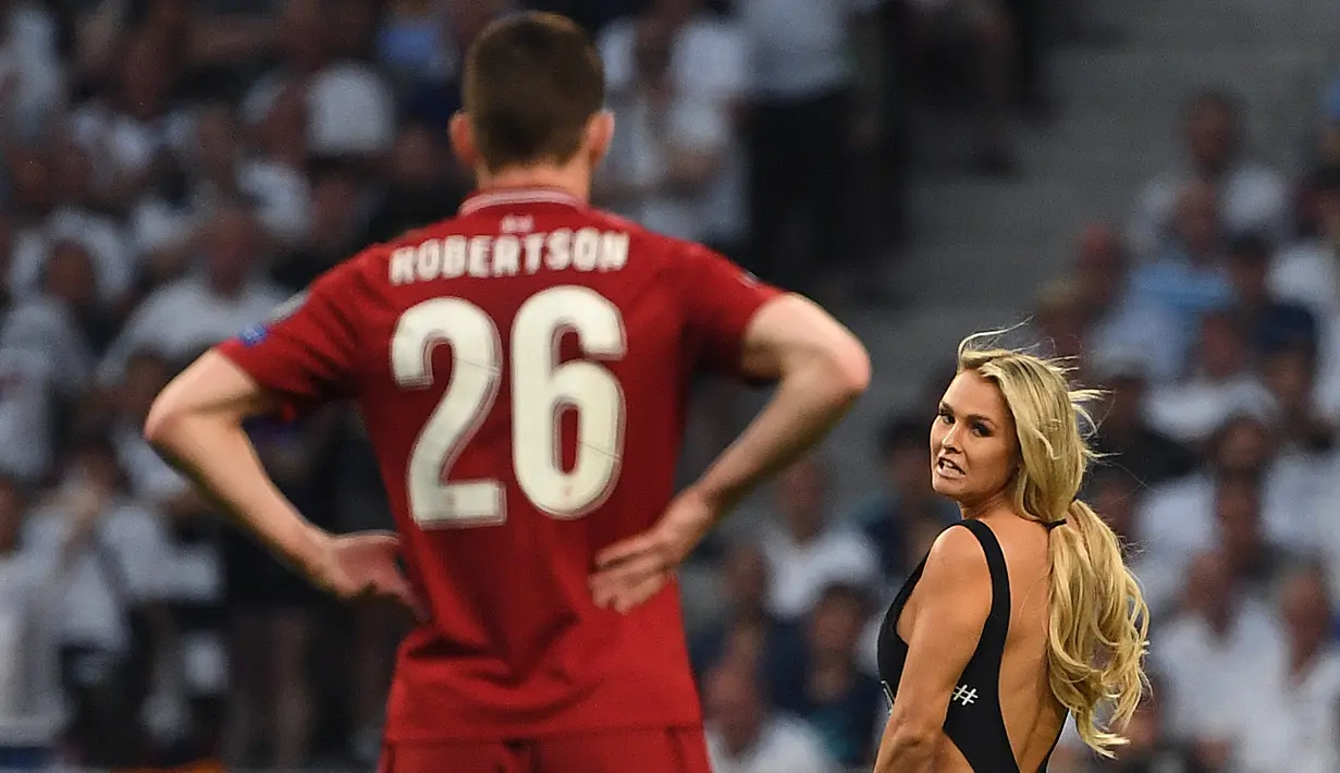 Motif Kinsey Wolanski selebram yang menyusup saat Liverpool vs Tottenham final UCL 2019 adalah untuk mempromosikan situs dewasa milik kekasihnya Vitaly Zdorovetskiy. ( AFP/Paul Ellis )