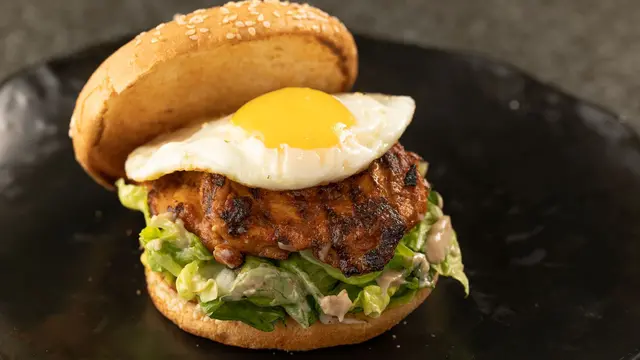 Burger andalan Naught by Nature KFC