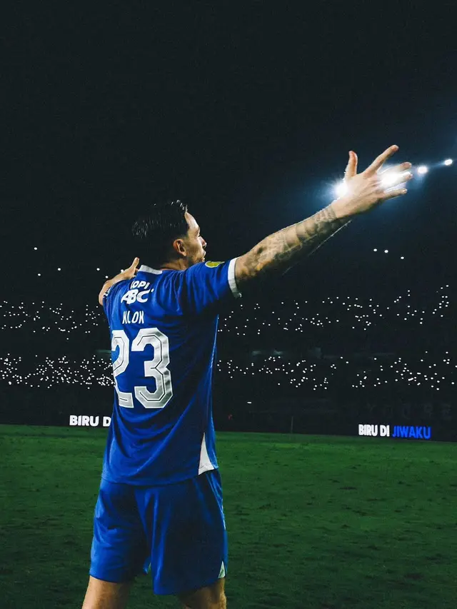 Gelandang Persib Bandung, Marc Klok