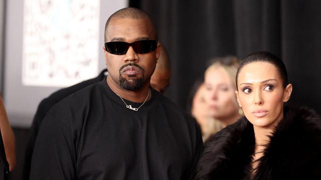Bianca Censori dan Kanye West. (Matt Winkelmeyer / GETTY IMAGES NORTH AMERICA / Getty Images via AFP)