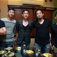 Band Ungu yang kini digawangi Makki, Rowman, Onci dan Enda itu akan terus eksis di belantika musik Indonesia. Pasha mengaku memang tidak pernah menyatakan keluar atau dikeluarkan dari Ungu. (Deki Prayoga/Bintang.com)