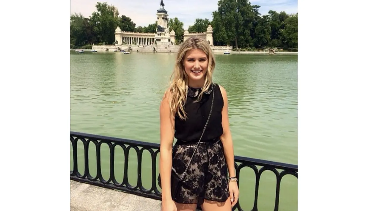 Petenis asal Kanada, Eugenie Bouchard, menikmati jeda pertandingan dengan berlibur ke tempat-tempat bersejarah. (Photo/Instagram)