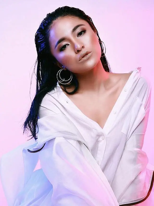 [Bintang] Ogah Jadi Orang Ketiga, Begini Dandanan Marshanda-Naysilla Mirdad Bikin Hati Rionaldo Stokhorst Kepincut