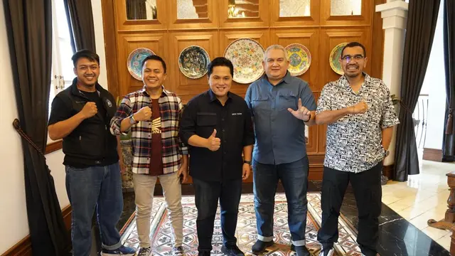 Petinggi PSSI termasuk Erick Thohir bertemu dengan suporter membahas polemik pemanggilan pemain ke timnas Indonesia U-23.