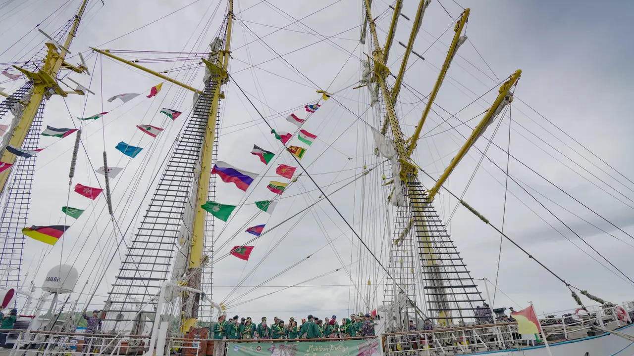 KRI Dewaruci bersandar di Pelabuhan CT-1 Sabang, Aceh
