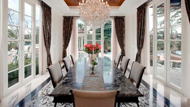 Desain Interior Rumah Klasik Masa Kini yang Tampil Mewah dan Elegan