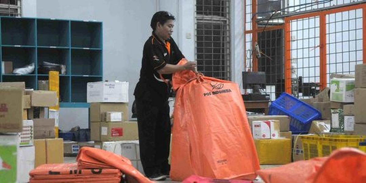 Dirut PT Pos Indonesia Budi Setiawan