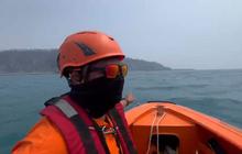 Tim SAR Temukan 2 Life Jacket hingga Jeriken Biru di Hari Kelima Pencarian 5 Jurnalis Hilang Kontak