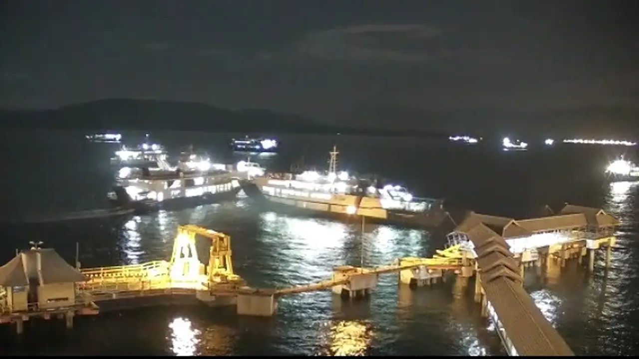 Dari Rekaman CCTV Pelabuhan Ketapang Nampak dua kapal yang hendak berangkat ke Pelabuhan Gilimanuk Tambrakan (Istimewa)
