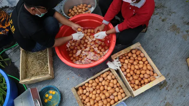 Dapur umum Pemkot Surabaya