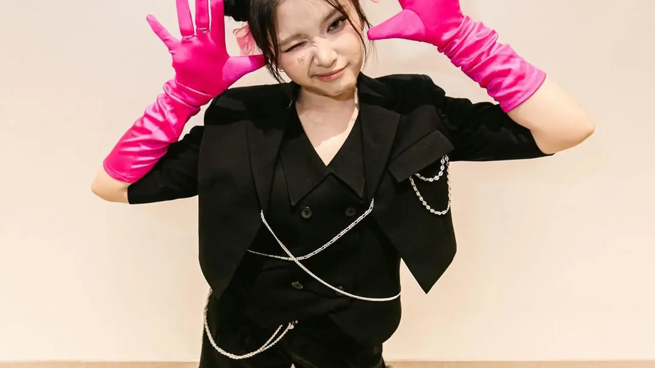 Awali 2026 Sepanggung Minho SHINee, Tiara Andini Tampil Menawan dengan Makeup Karya Sendiri