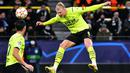 Erling Haaland merupakan mesin gol milik Borussia Dortmund. Tak hanya gacor di Liga Jerman, pemuda 21 tahun tersebut juga tercatat telah mencetak 11 gol dan 8 assist dalam 8 penampilannya di Liga Champions 2021/2022. (AFP/Uwe Kraft)