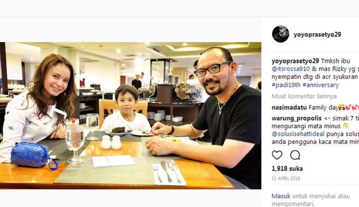 Rossa dan drummer PADI, Surendro Prasetyo alias Yoyo mantan pasangan yang masih kompak demi anak. Sekitar lima tahun nikah, pasangan ini dikaruniai seorang anak, Rizky Langit Ramadan. Demi putranya, keduanya kompak membesarkan. (Instagram/yoyoprasetyo29)