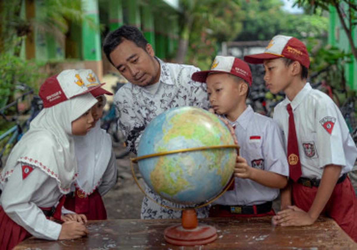 Ilustrasi anak sekolah