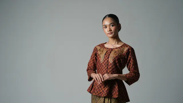 Model Baju Batik Tunik Bawahan Rok