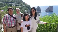 Annisa Pohan Ungkap Alasan Jarang Unggah Potret Bersama Keluarga