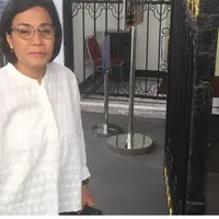 Sri Mulyani saat menyambangi Istana Kepresidenan. (Merdeka.com/Titin Supriatin)