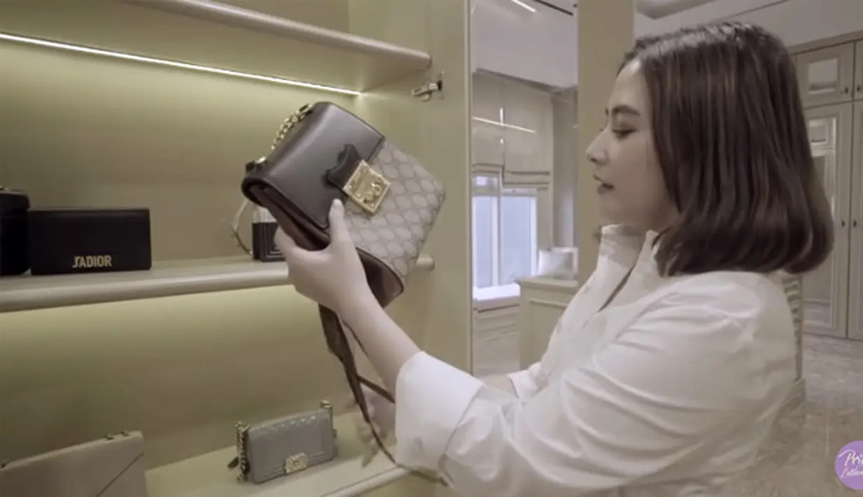 Prilly Latuconsina (Youtube/ Prilly Latuconsina)