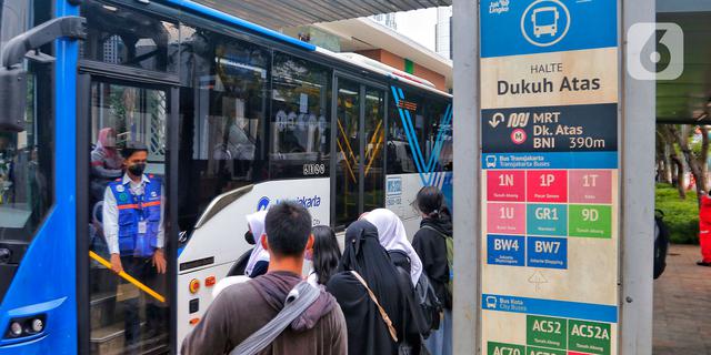 Top 3 News: Daftar 15 Golongan Warga yang Dapat Naik Transportasi Gratis di Jakarta, Ini Cara Daftarnya