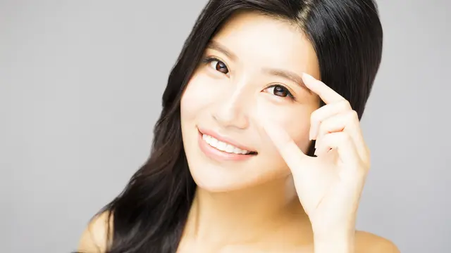 Saatnya Waspada, Ternyata Ini Tanda Rambut Rontok yang Nggak Normal