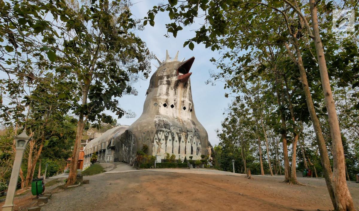 6. Gereja Ayam, Jakarta Pusat